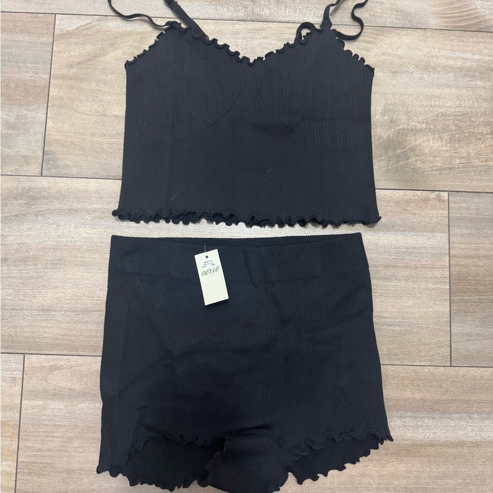 Aerie Black Ribbed Lounge Set